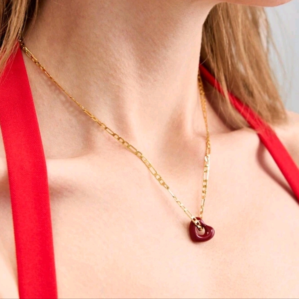 Red enamel heart on gp 17" chain; nwot